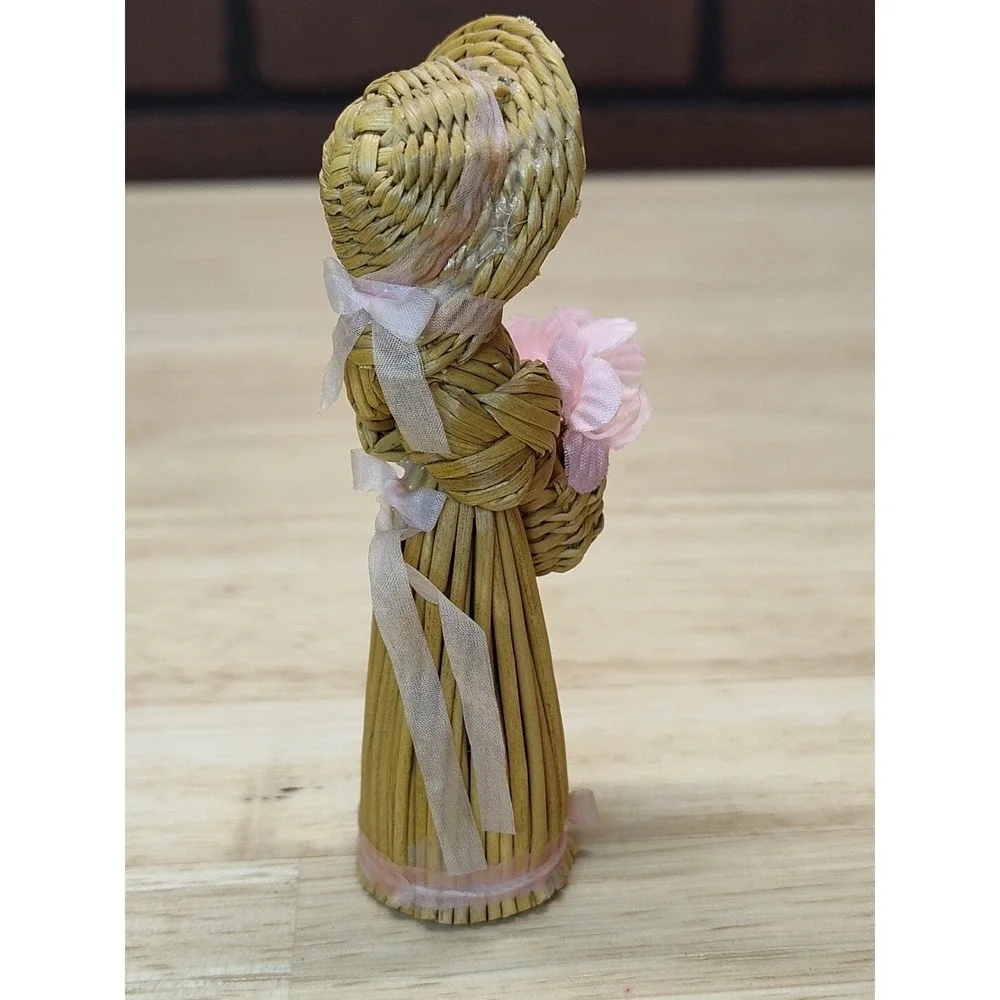 Wicker Vintage Wooden Peg Doll Figurine Girl Basket  Decorative Straw Hat